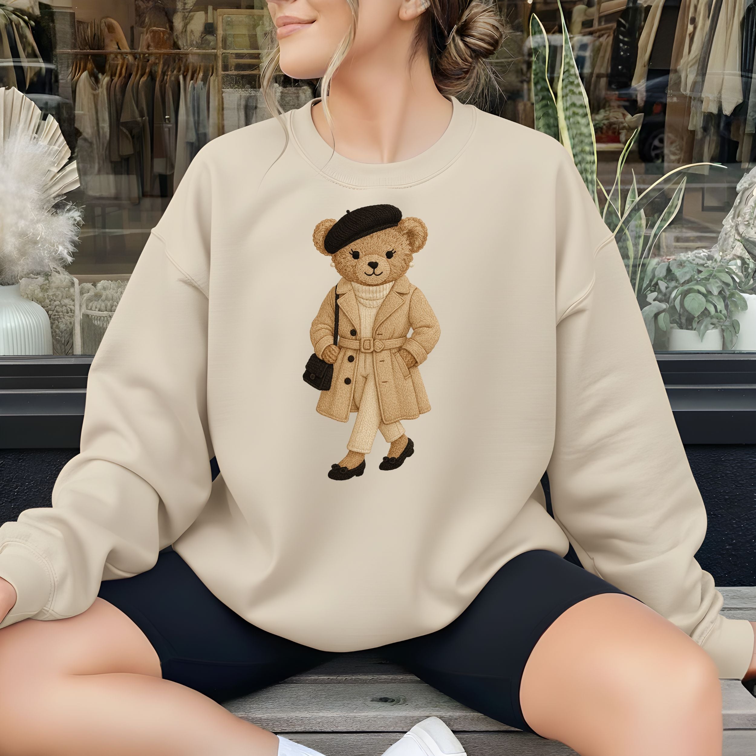 Cozy Fashionable Bear in Beret Casual Sweatshirt