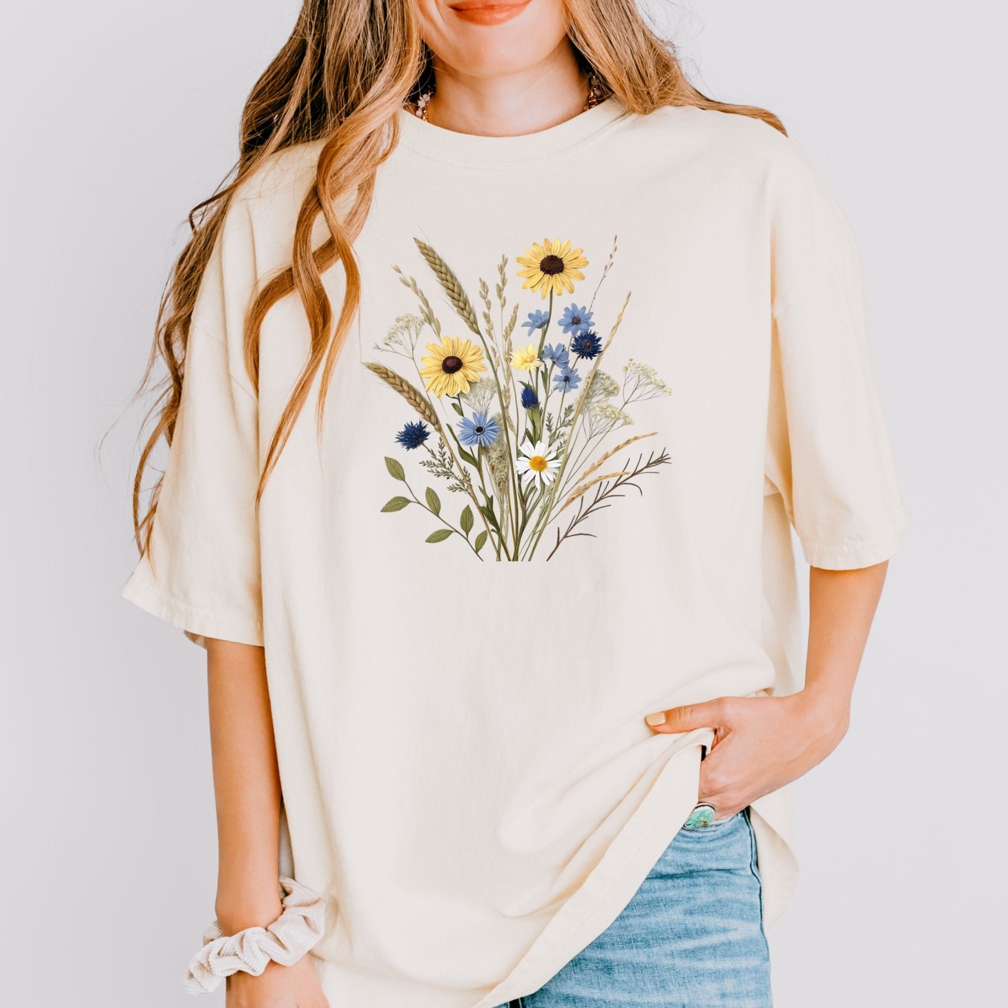 Cottagecore Wildflower Bouquet T-Shirt, Vintage Botanical Floral Tee - Craig Michael Design