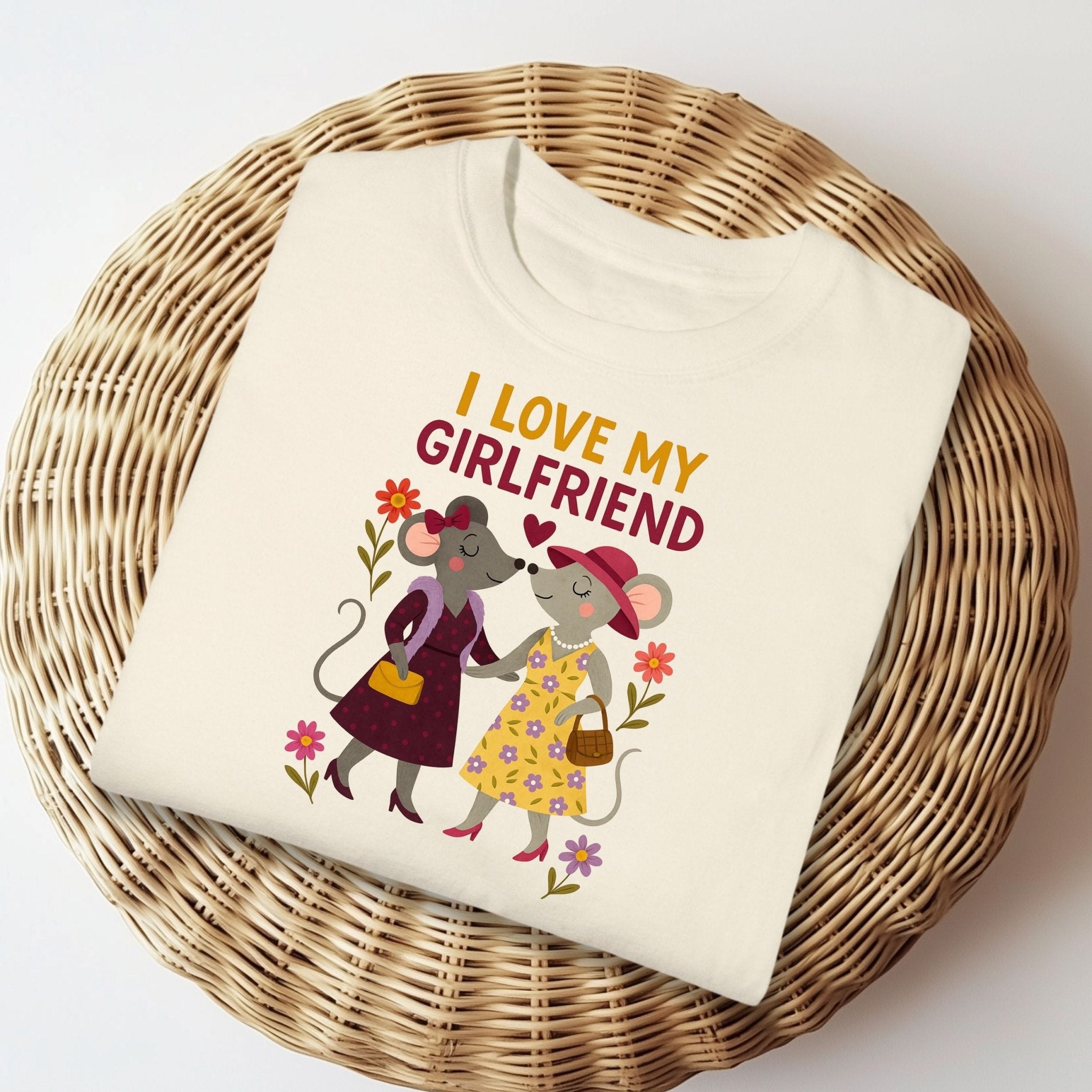 I Love My Girlfriend Cute Mouse Couple Flowers Art T-Shirt - Craig Michael Design