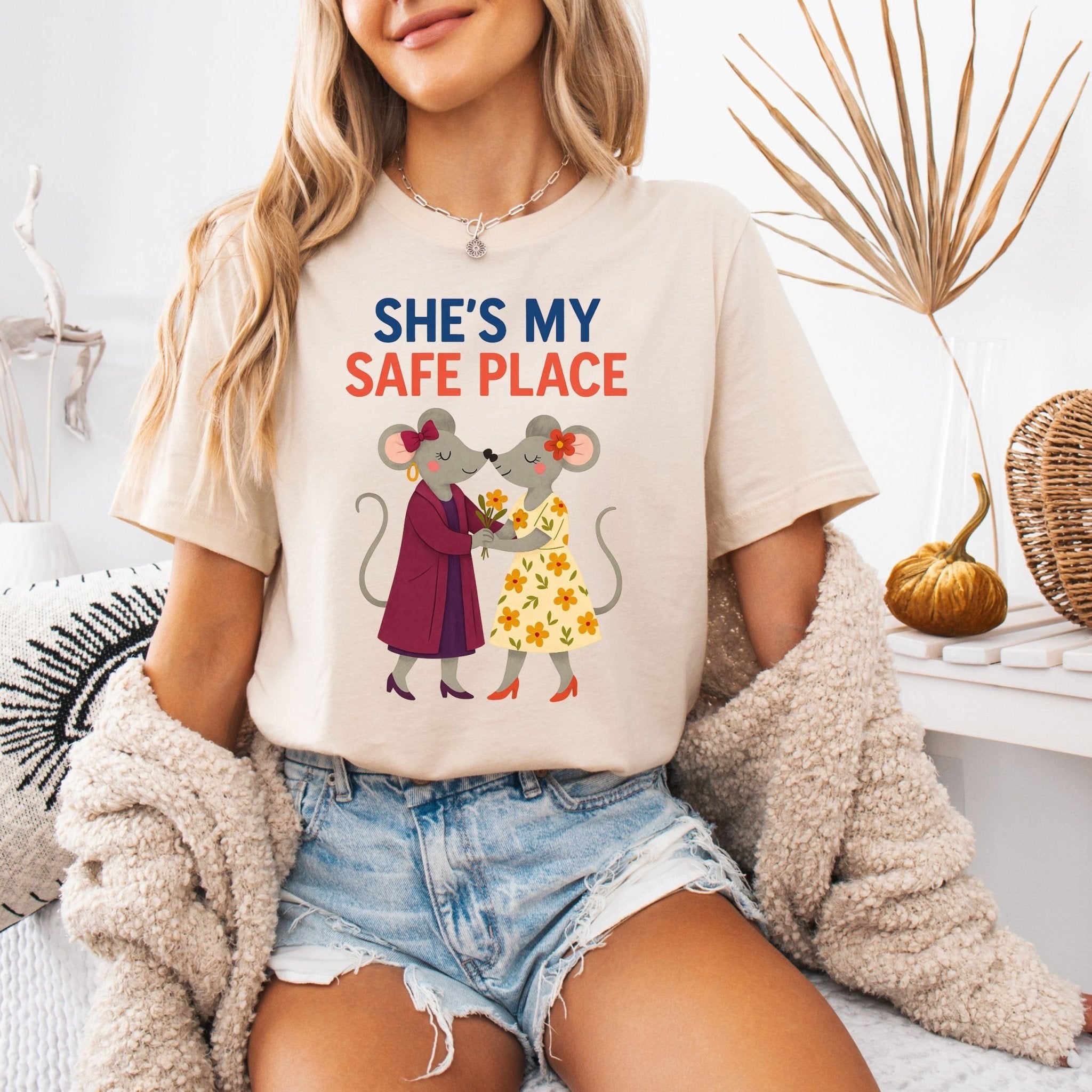 She Is My Safe Place Two Mice With Flowers Cute T-Shirt - Craig Michael Design