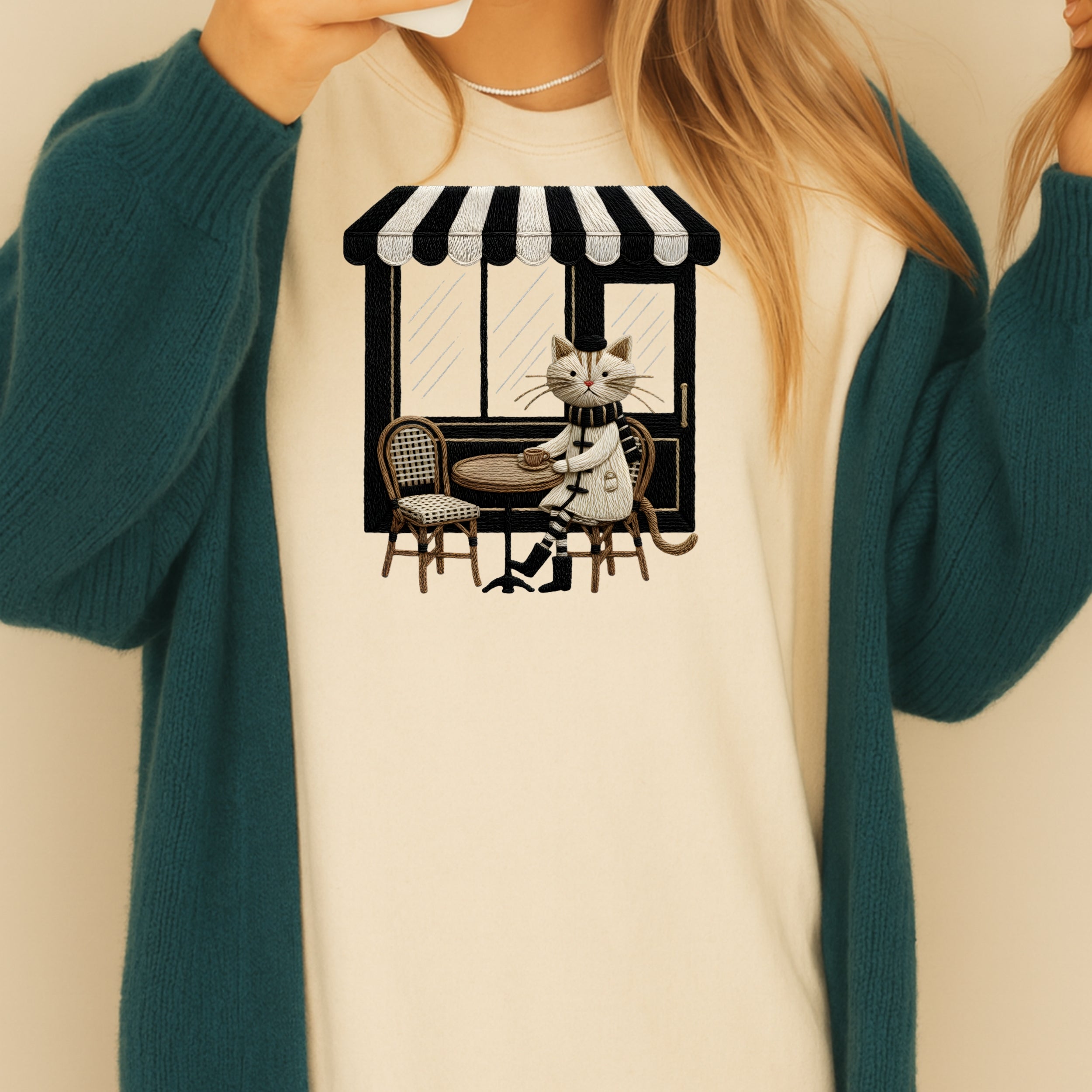 Paris Kitty T-Shirt – Le Café Parisien